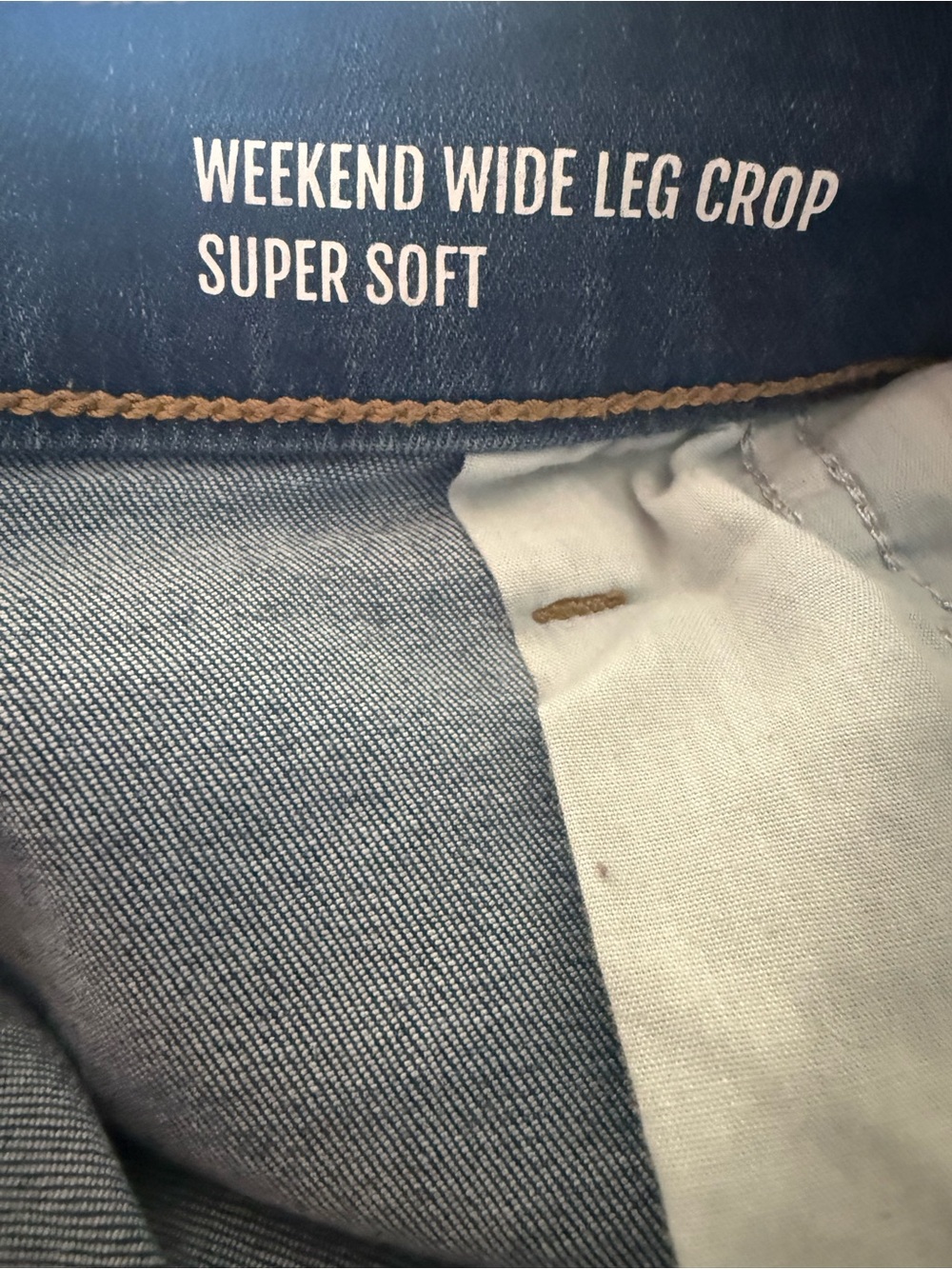 Torrid Wekeend Wide Leg Super Soft Ankle Crop Jeans SIZE 2X 18/20 EUC - Picture 9 of 9